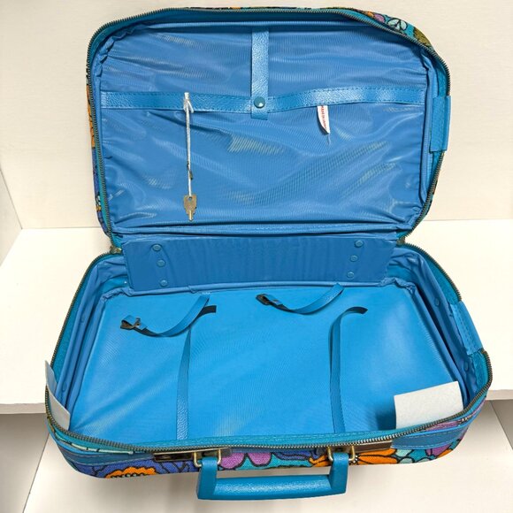 Vintage Flower Power Travel Case - Picture 6 of 11